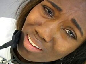 Montez reçoit une punition faciale