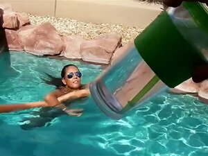 J'étais en vacances avec ma copine super chaude, j'étais excitée