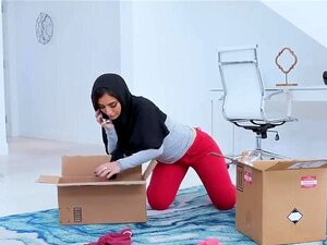 Le minou de Jezebeth s'est fait baiser fort et brutalement